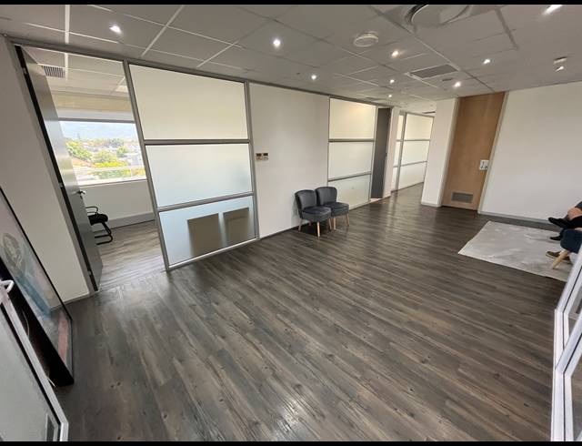 309M² OFFICE TO LET IN CLAREMONT